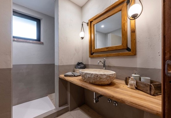 Bagno con doccia n.5 en suite alla camera n.6 - I Tramonti