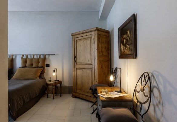 Camera doppia n.4 con bagno en suite e uscita in giardino, al piano terra - I Tramonti