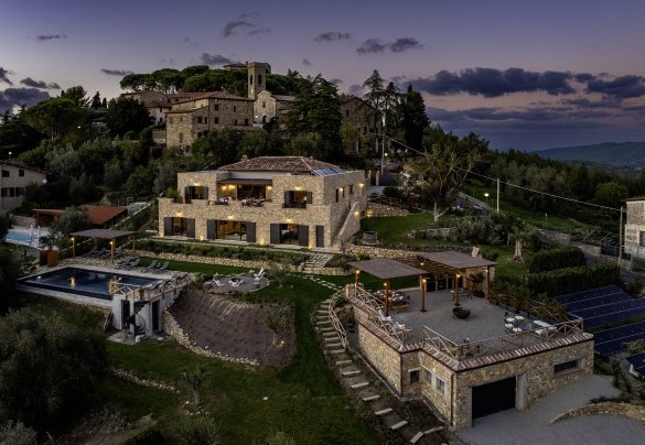 La proprietà nei bagliori del tramonto - I Tramonti