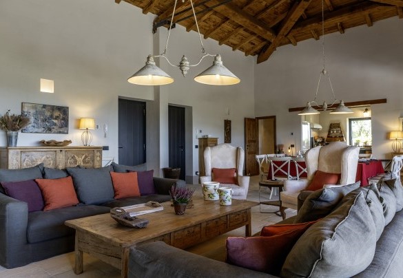 Soggiorno, sala da pranzo e cucina in open - I Tramonti