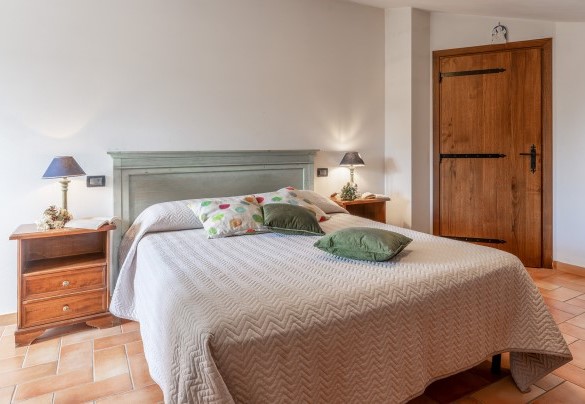 Double bedroom no. 7 on the second floor - La Burraia