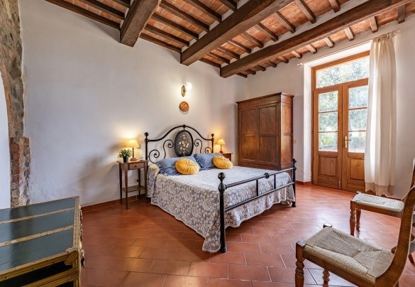 Double bedroom no. 1 on the ground floor - La Burraia