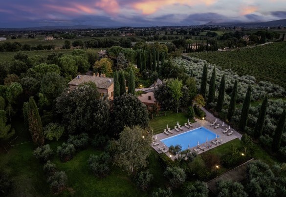 In the Tuscan countryside, south of the province of Siena - La Burraia