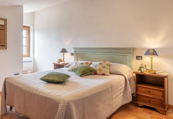 Double bedroom no. 7 on the second floor - La Burraia