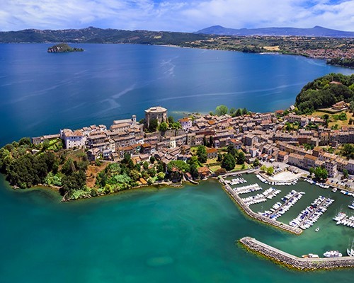 Tour in barca del Lago di Bolsena 