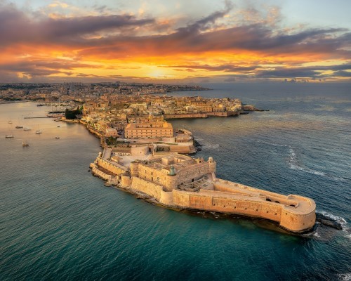 Tour di Ortigia e street food al mercato