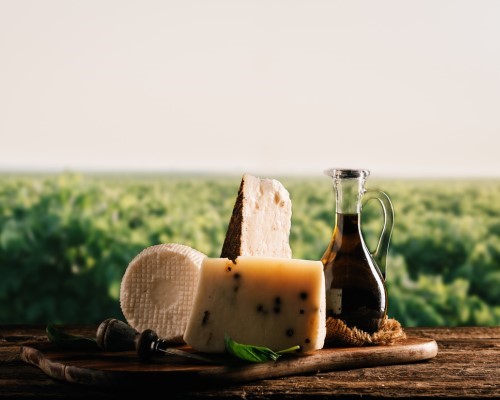 Sapori dell'Emilia: parmigiano, balsamico e vino