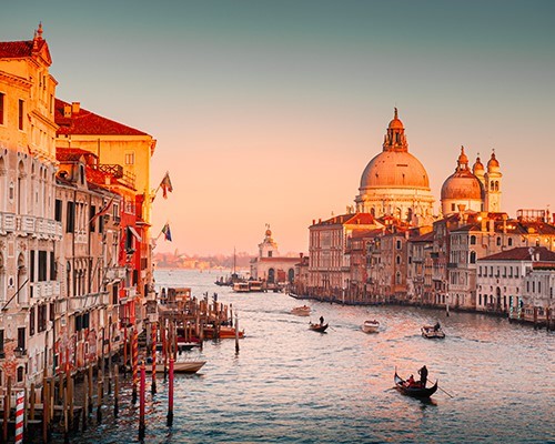 Venezia su un piatto: una gustosa passeggiata tra i bacari e la cucina tradizionale