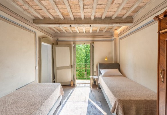 Twin bedroom n. 5 on the second floor with en suite bathroom - Tenuta Schiavon Barrero