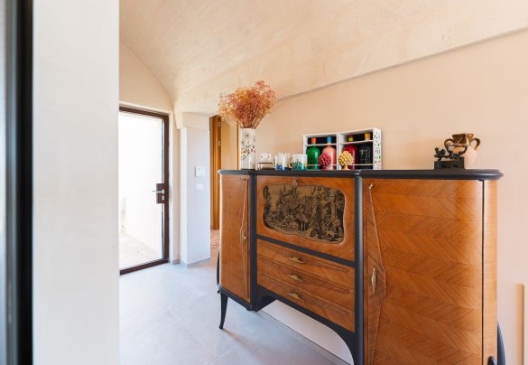 L’ingresso della villa principale (lamia) - Trulli Fiori di Mandorlo