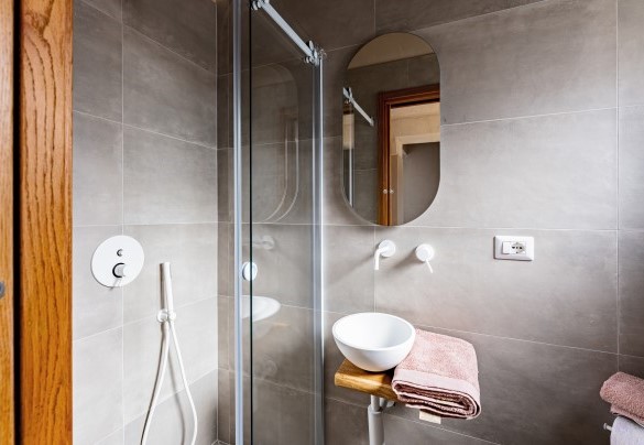 Bagno con doccia n.1 - Trulli Fiori di Mandorlo	