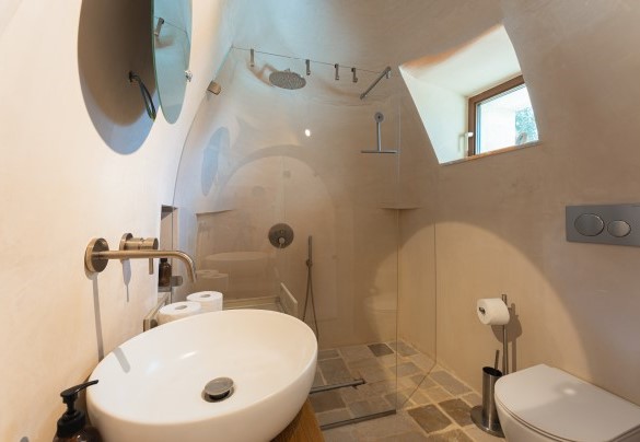 Il bagno con doccia n.3 nell’annesso - Trulli Fiori di Mandorlo