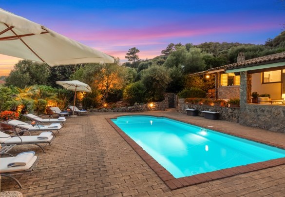 Le atmosfere rilassanti nelle luci della sera - Villa Althaea