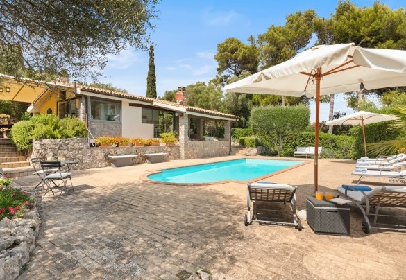 Accogliente solarium in cotto - Villa Althaea