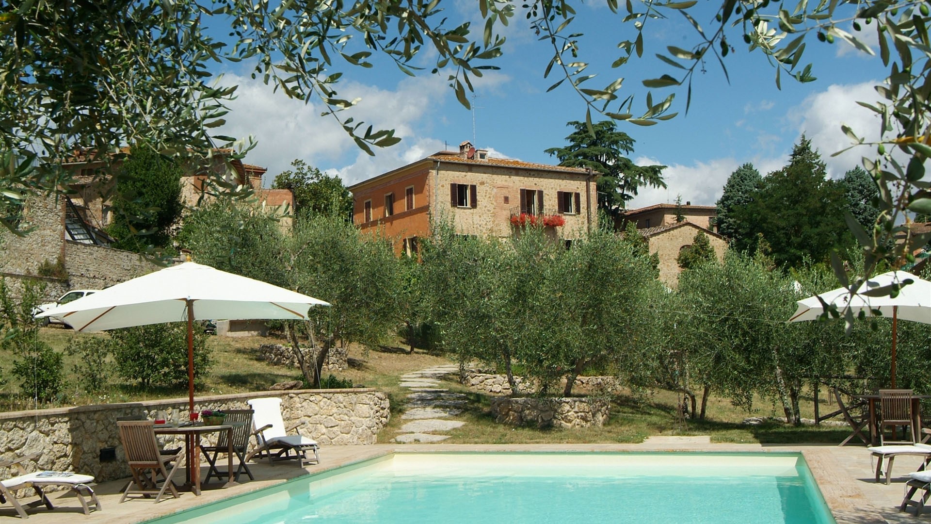 Affitto villa Siena Toscana antica dimona signorile Murlo piscina vacanza benessere Toscana