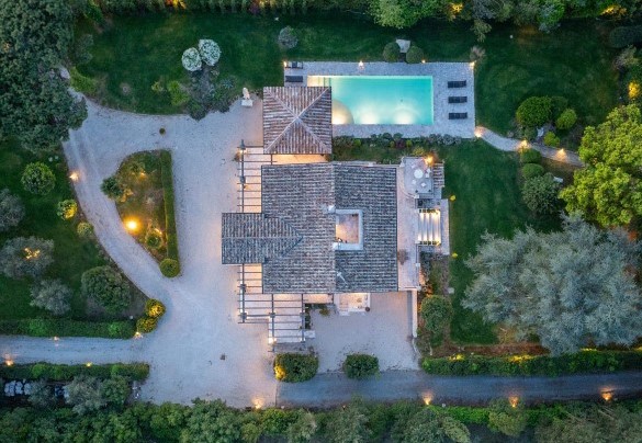 The many light points that characterize the property - Villa Corte Sant’Anna