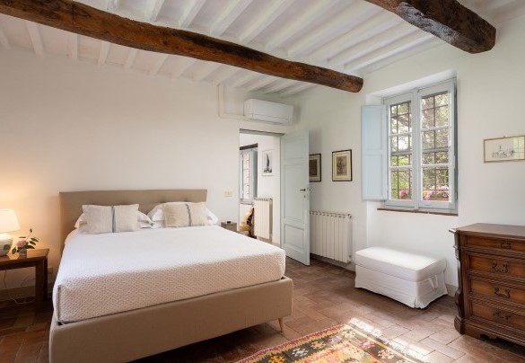 Camera matrimoniale n. 1 al primo piano - Villa Delle Silerchie