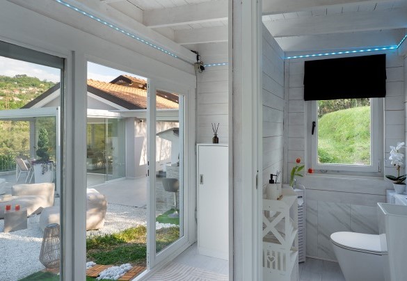 Guest bathroom in the gym room - Villa Lunezia