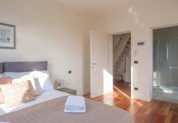 Camera matrimoniale n.5 al primo piano - Villa Oxa 