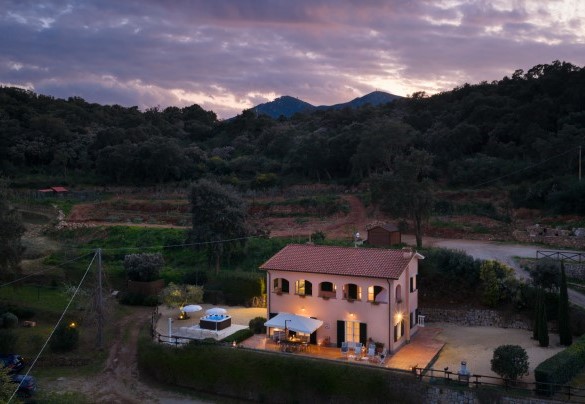 The villa at sunset - Villa Perelle 
