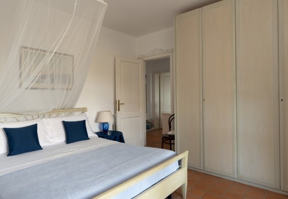 Double bedroom no. 4 (first floor) - Villa Perelle 