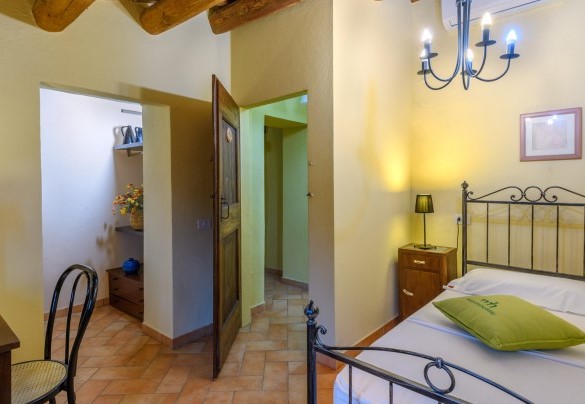 Single bedroom no. 2, ground floor – Villa Valgiorgia