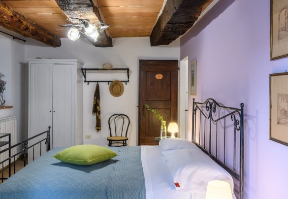 Double bedroom no. 4 on the lower floor – Villa Valgiorgia
